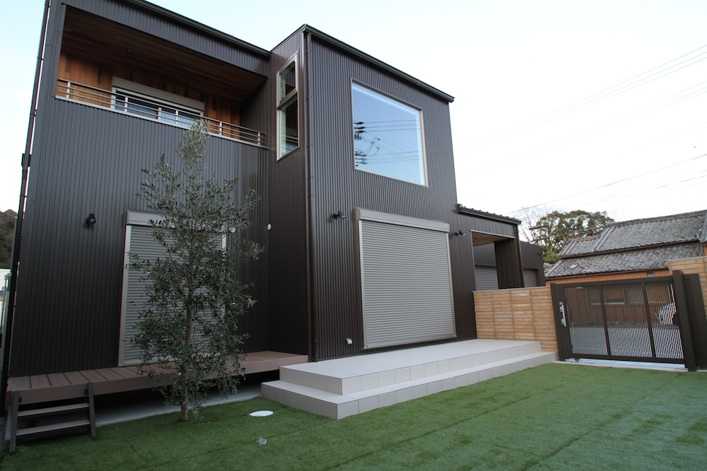 外観写真サムネイル 000